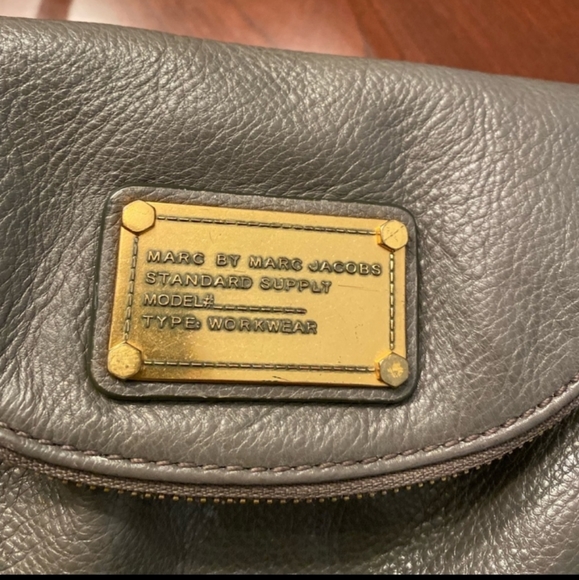 Marc Jacobs "Natasha" crossbody - Picture 3 of 4